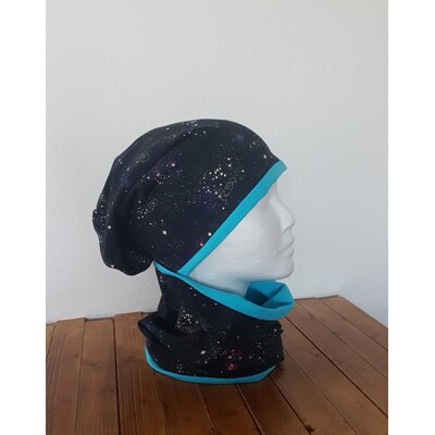 Vesmír (Nákrčník)